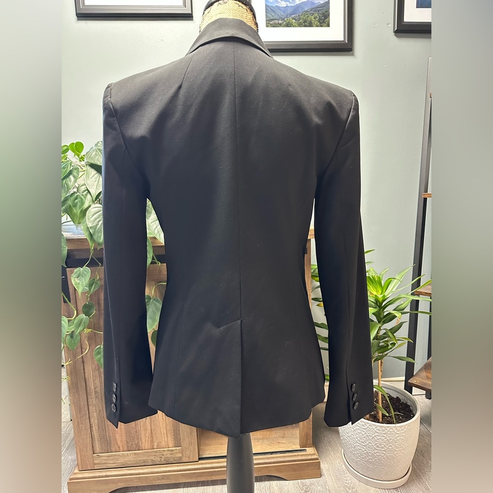 Halogen Women’s Black Blazer. Size 8. - Picture 2 of 4